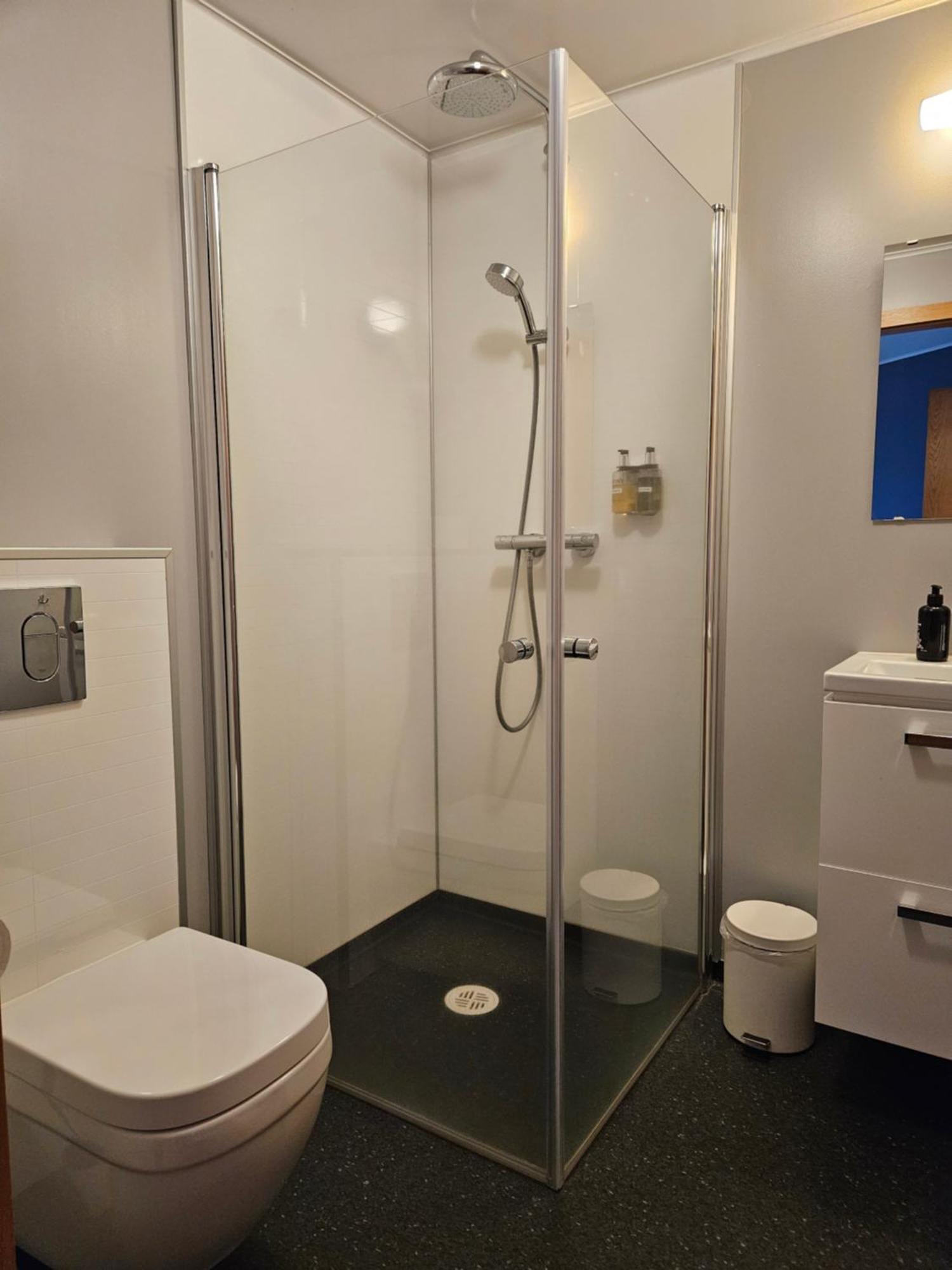 Hotel Laugarholl With Natural Hot Spring Holmavik Ngoại thất bức ảnh